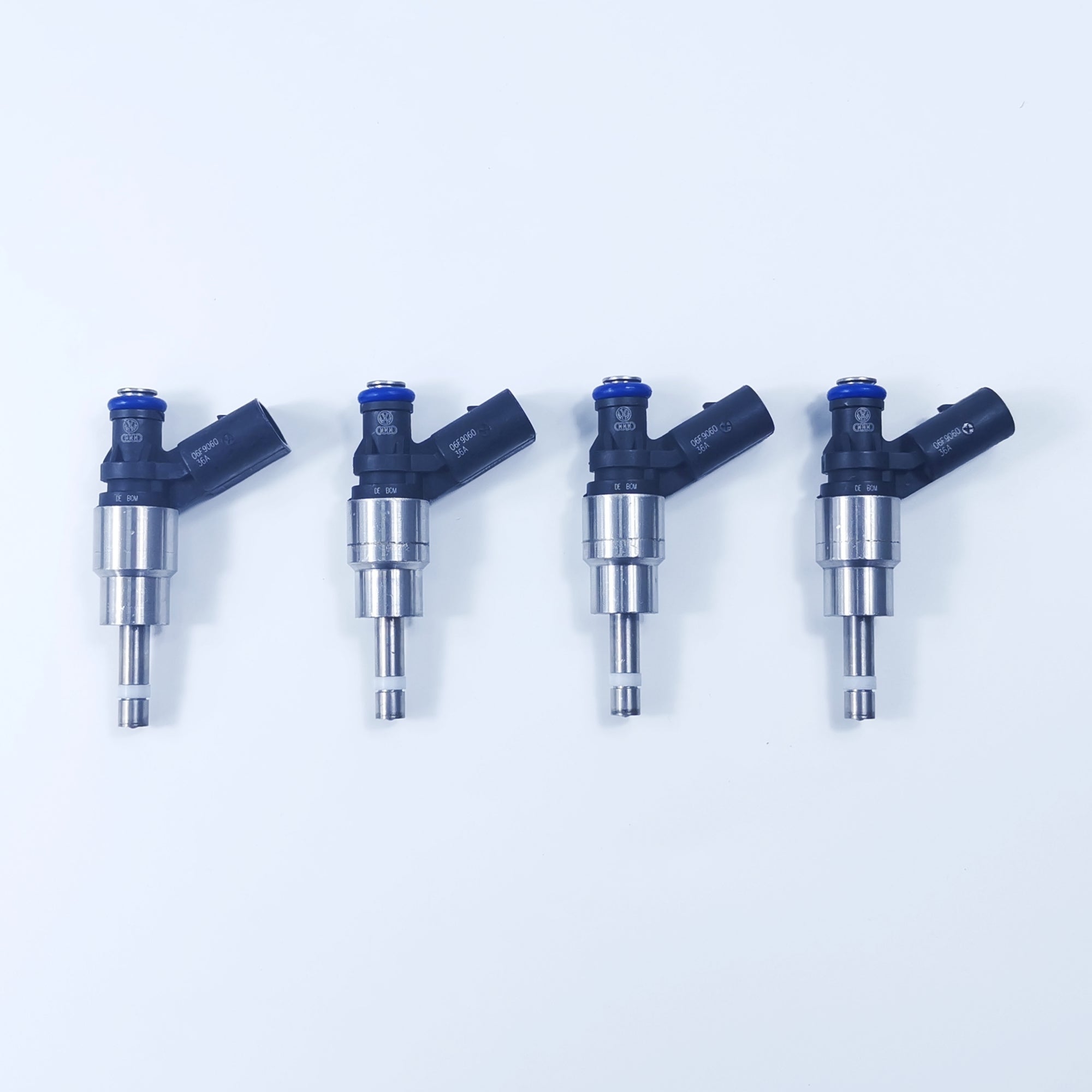 2006-2008 Volkswagen Passat/Jetta/GTI 2.0L I4 4PCS Fuel Injector 06F906036A 0261500020/21 06D998907 Generic