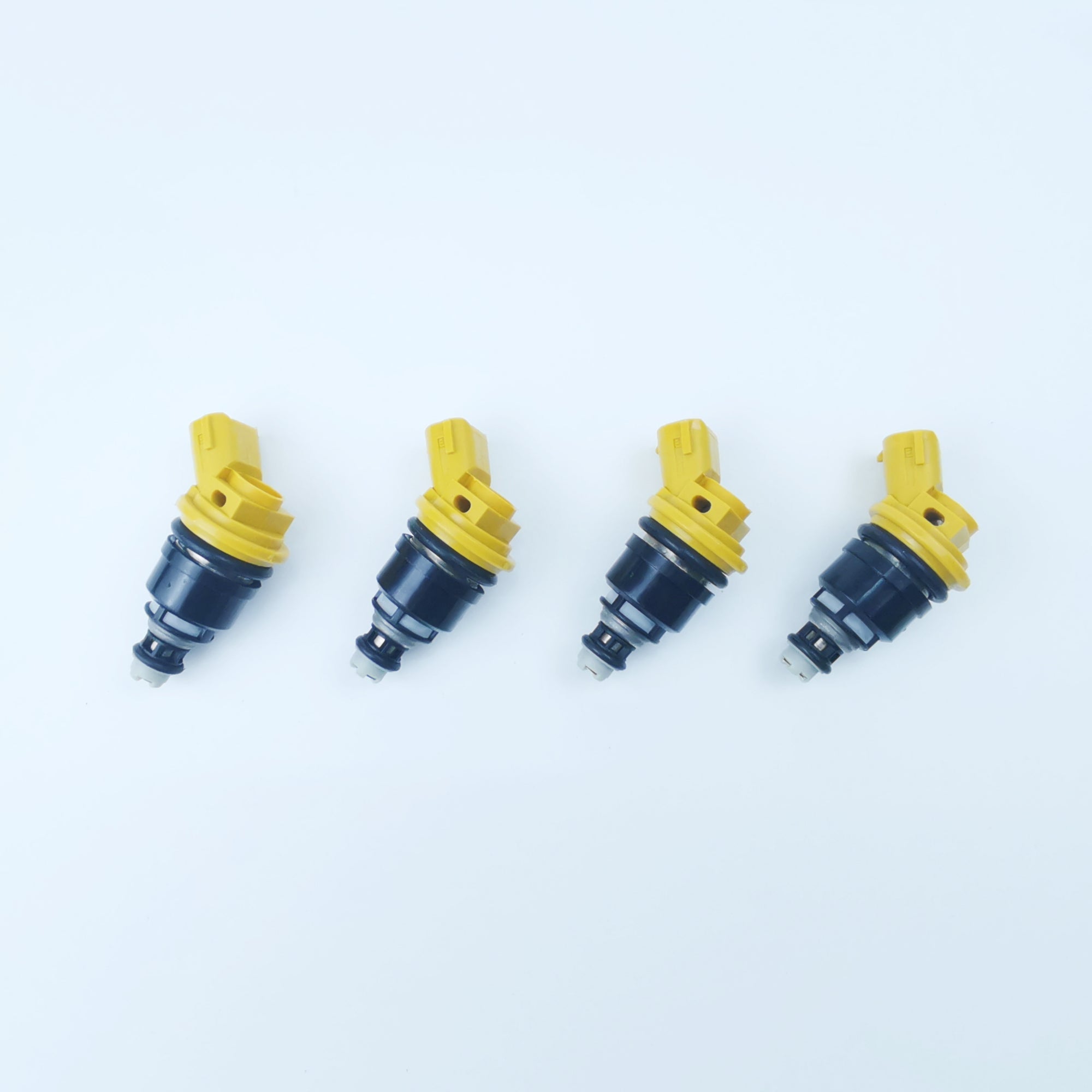 4Pcs 550cc Yellow Side Feed Fuel Injectors For Subaru WRX 2004–2007 / WRX STI 2004–2007 / Legacy GT 2005–2011 16600-AA170 10933-550-4N Generic