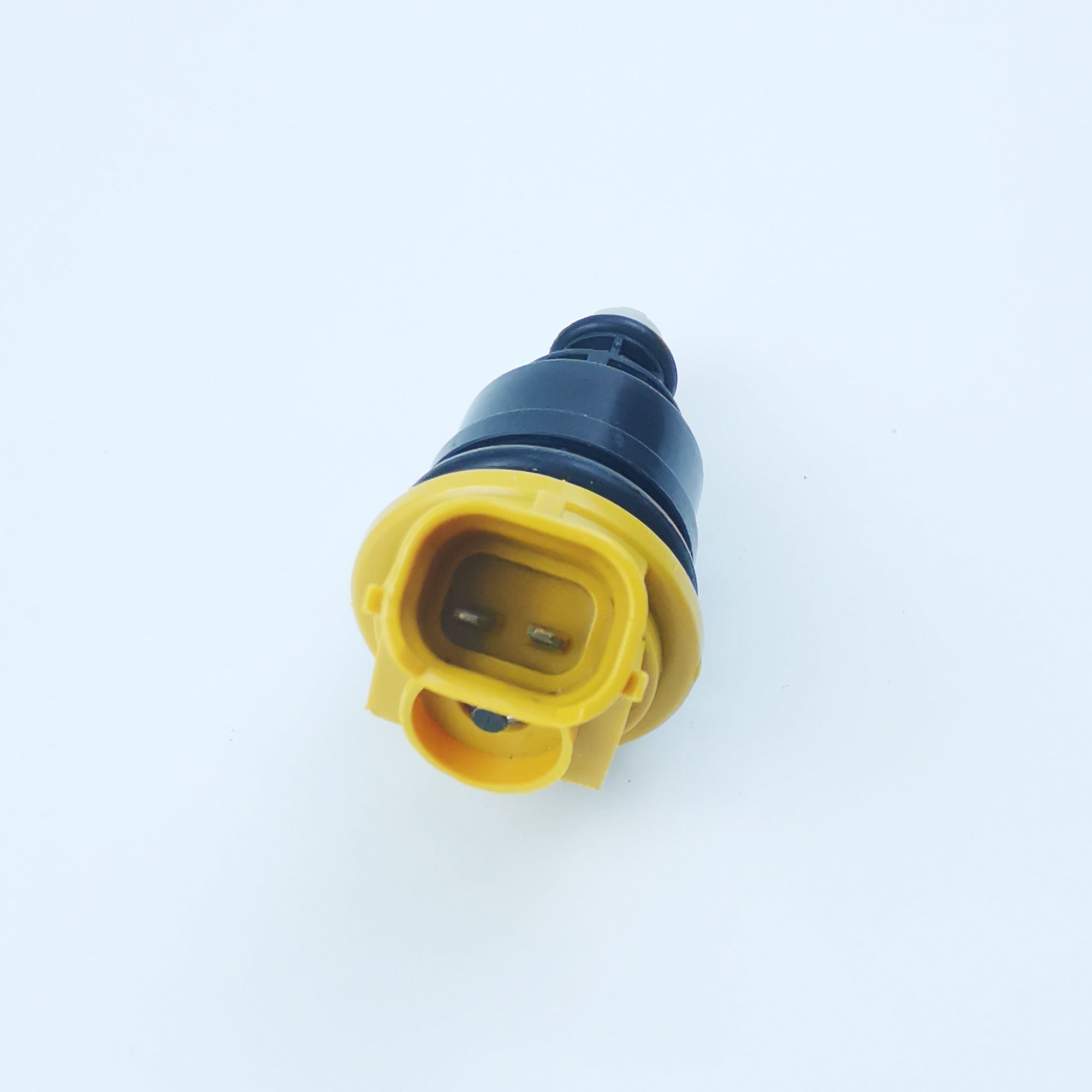 4Pcs 550cc Yellow Side Feed Fuel Injectors For Subaru WRX 2004–2007 / WRX STI 2004–2007 / Legacy GT 2005–2011 16600-AA170 10933-550-4N Generic